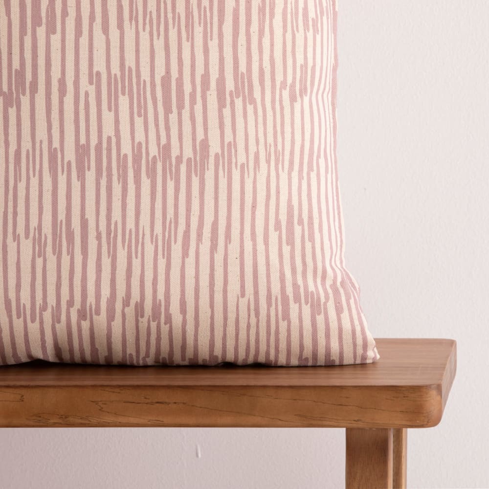 Housse de coussin en coton taupe 50x50 cm — vue 4