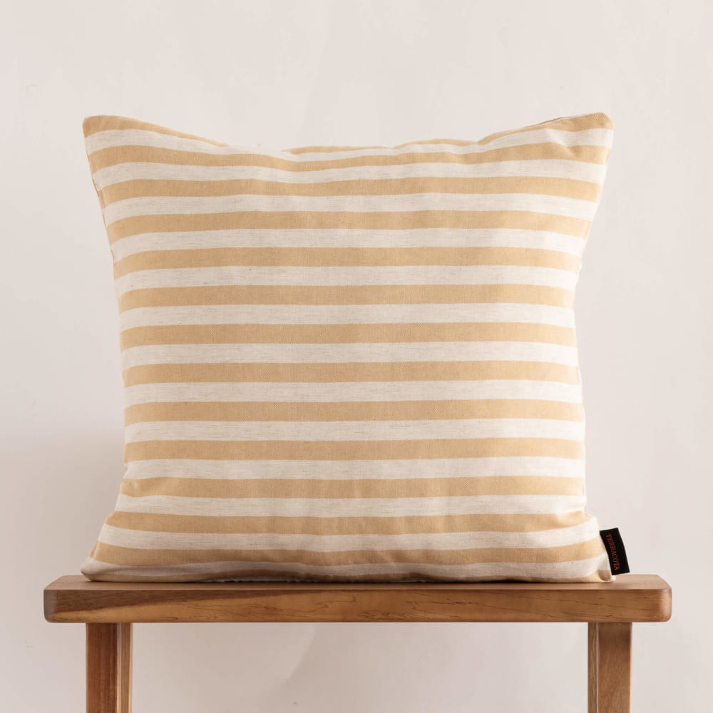 Housse de coussin en lin, coton et polyester jaune 50x50 cm — vue 3