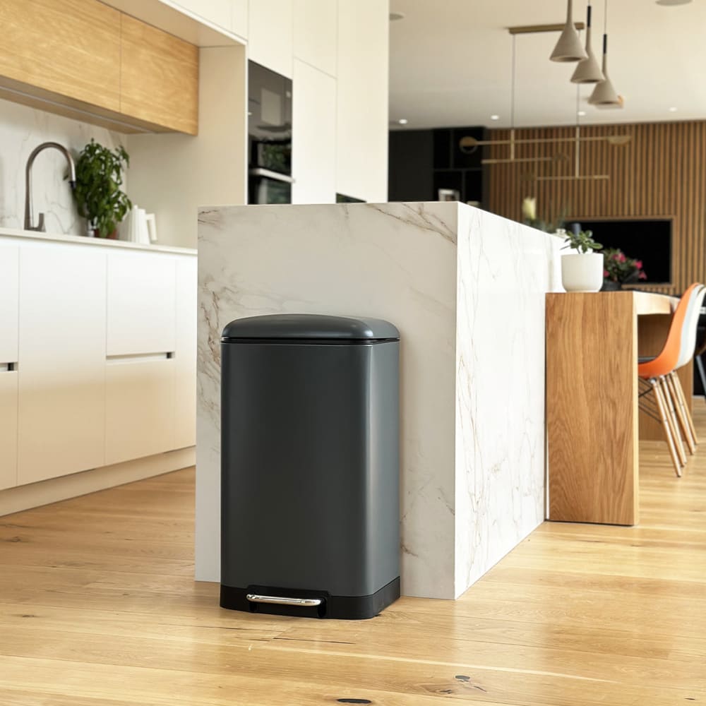 Cubo de basura de cocina de pedal gris 40l