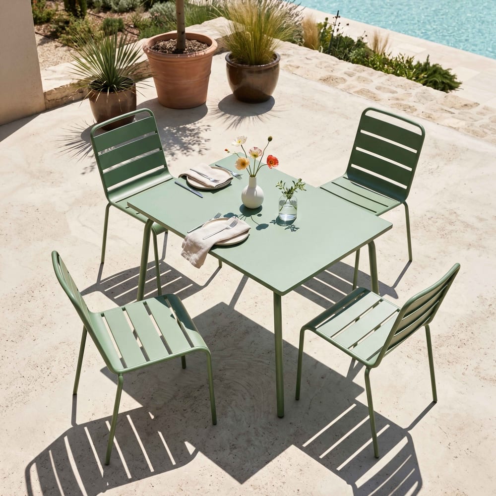 Oviala Metall-Gartentisch-Stuhl und 4 Kaktusgrüne Stühle style industrial - Metall