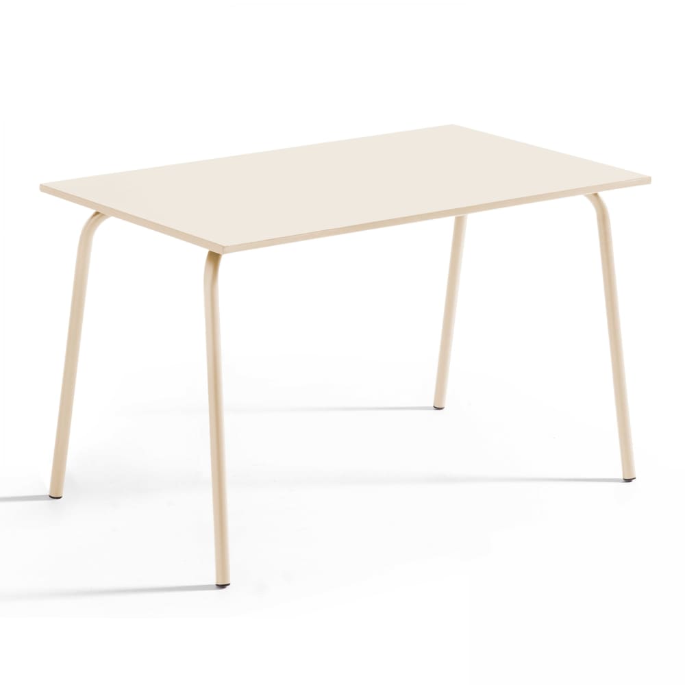 Table de jardin en acier