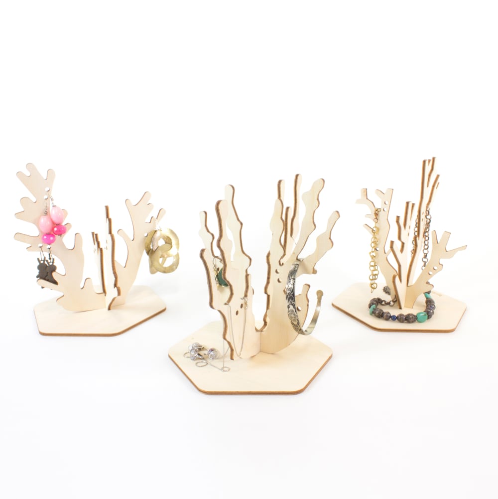 Porte bijoux en bois de bouleau à assembler en trois pièces - Maisons du Monde