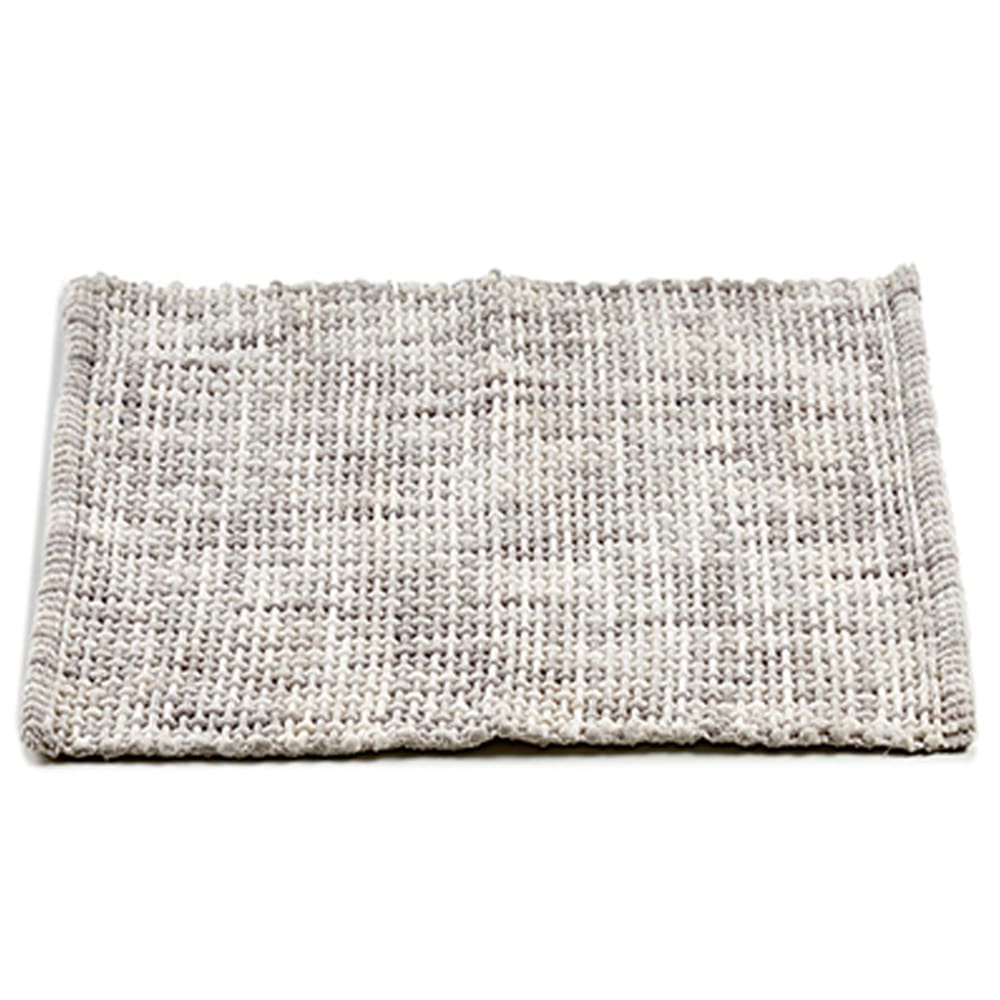 WADIGA Très beau tapis gris confortable pour descente de lit. Dimensions: 50x80x2cm Couleur: Gris Matière: Coton 40% et polyester 60%