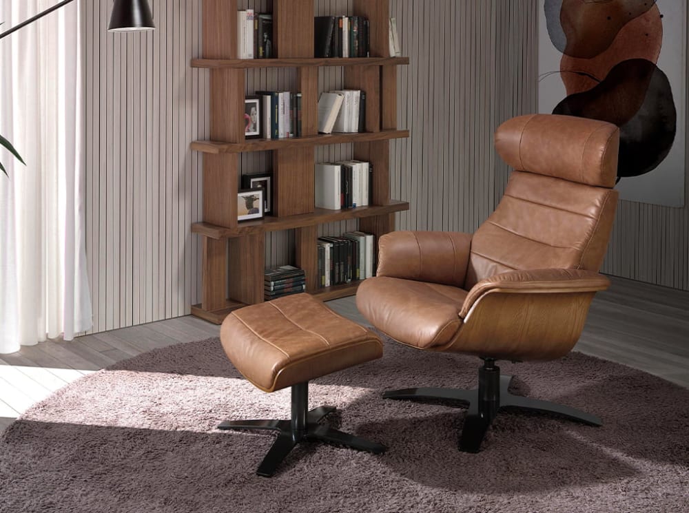Pouf girevole in pelle e legno di noce - Angel Cerda