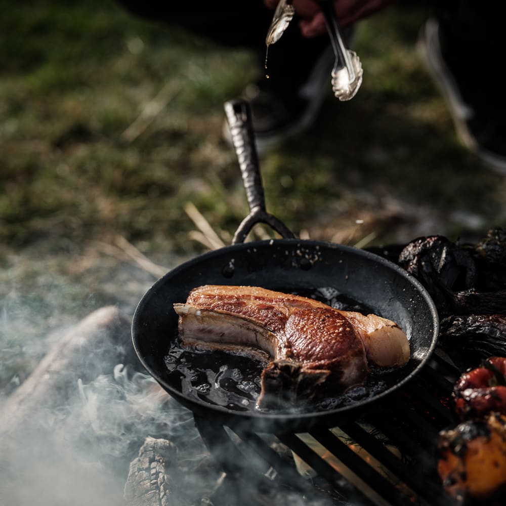 Poêle 28 cm  noir en acier