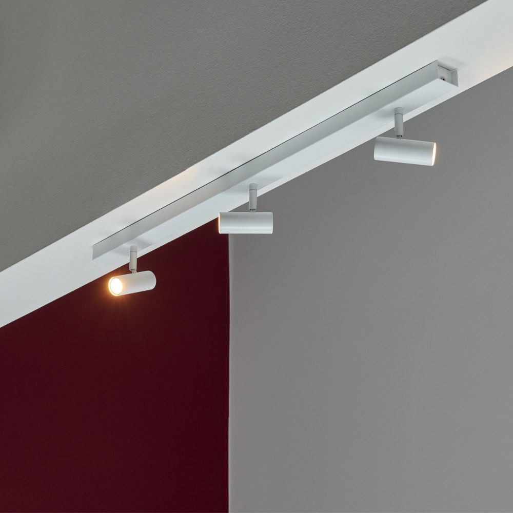 Deckenstrahler im Minimalistischen-Stil mit 3 Lichtpunkten -