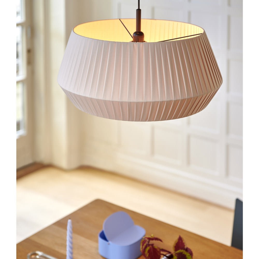 Suspension noire naturelle avec abat-jour en coton beige Ø53cm