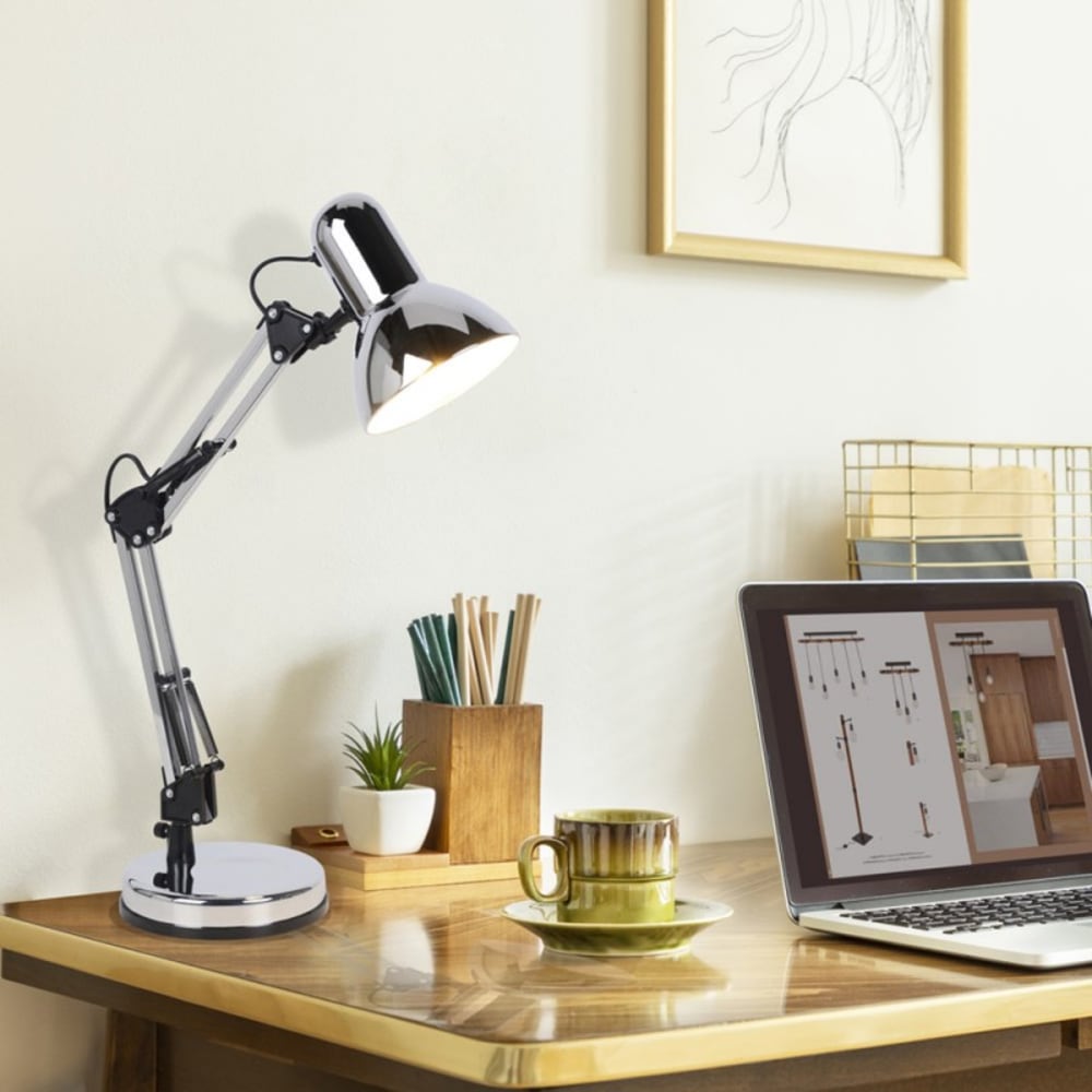 Lampe de bureau en chrome — vue 3