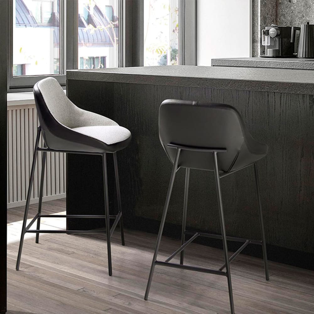 Taburete tapizado en tela y polipiel - Maisons du Monde