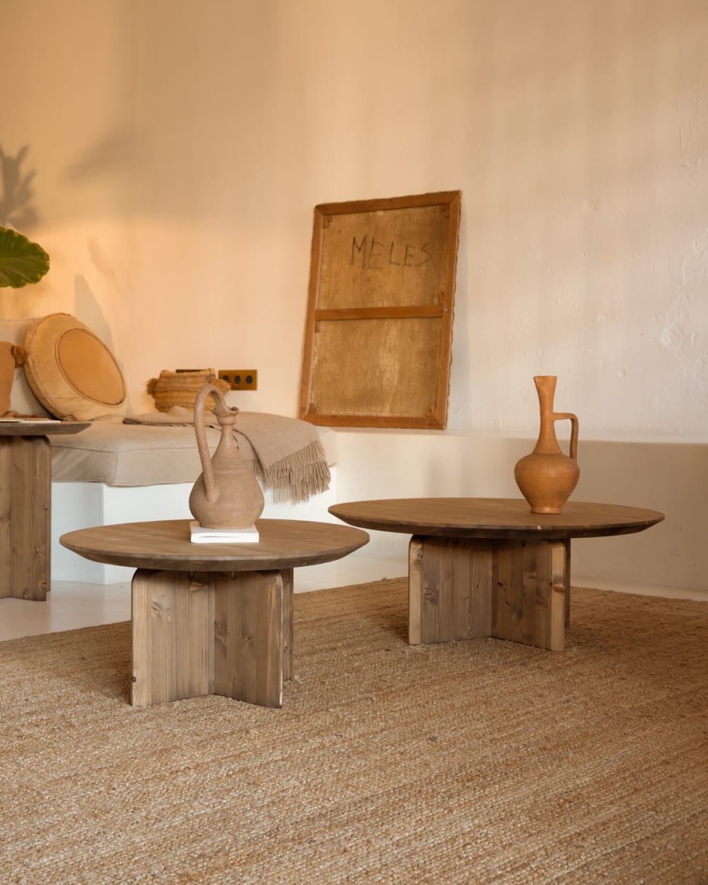 Table basse ronde en bois de sapin vieilli Ø60x30cm - Maisons du Monde