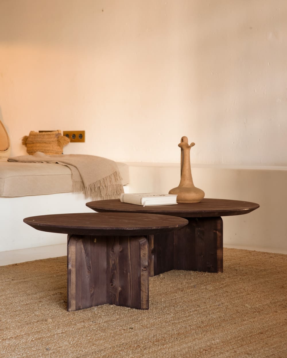 Table basse ronde en bois de sapin marron Ø80x30,2cm - Maisons du Monde