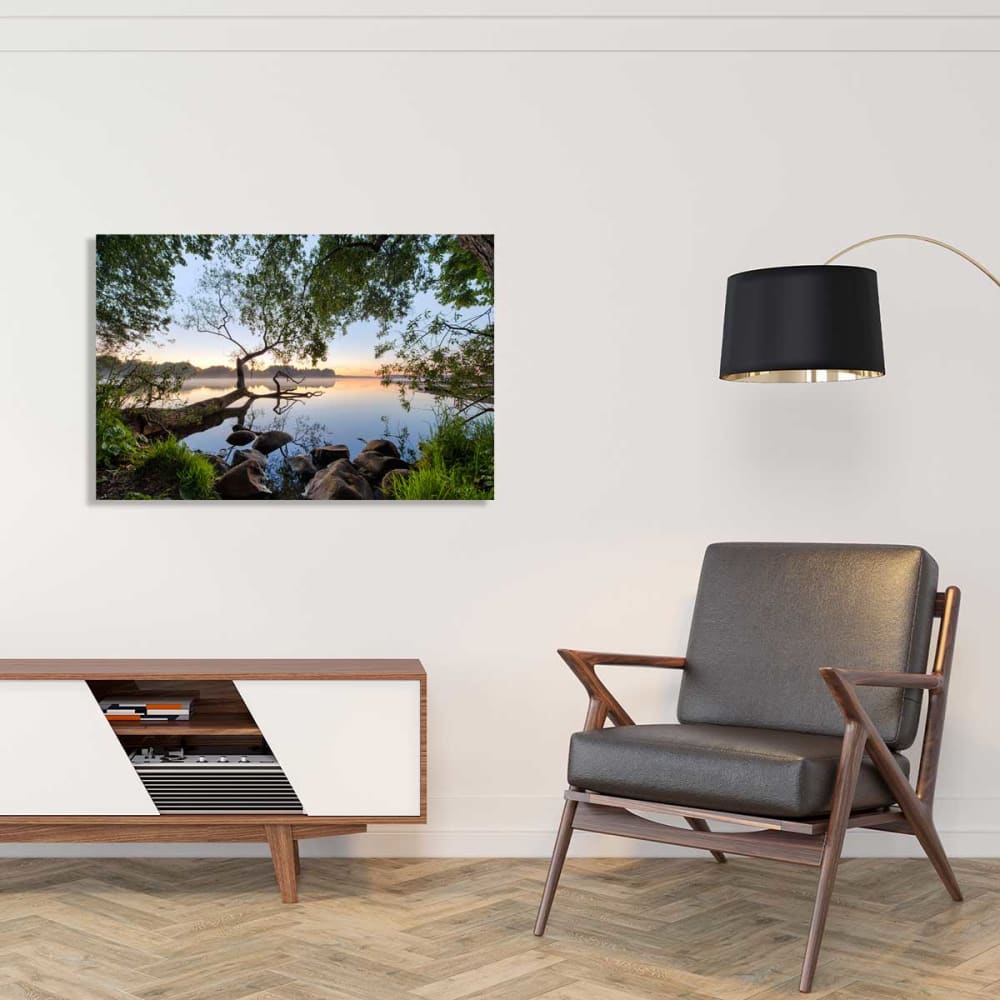 Mesa junto al lago impresión sobre lienzo 60x40cm - Maisons du Monde