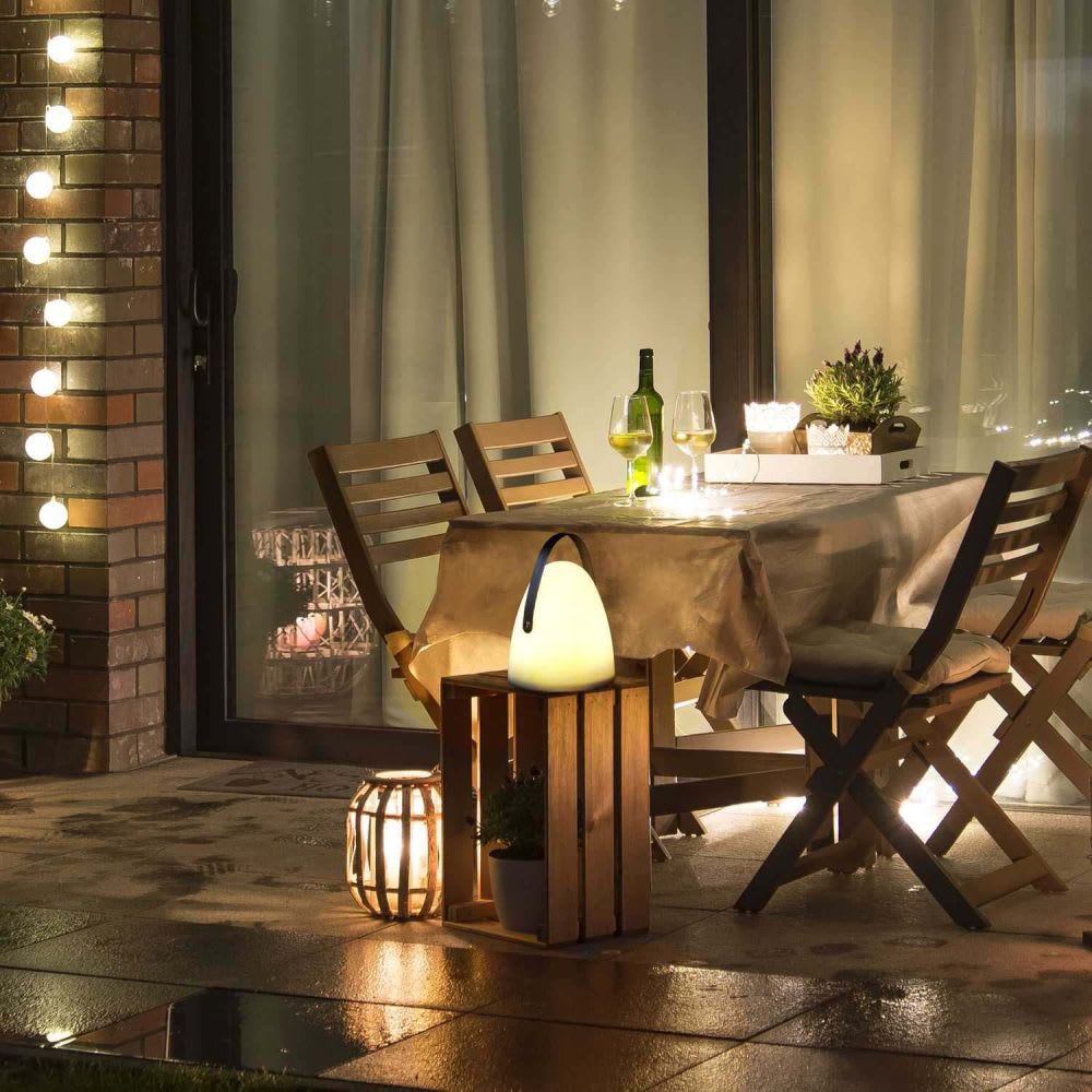 Lampe extérieure en abs avec poignée - Maisons du Monde