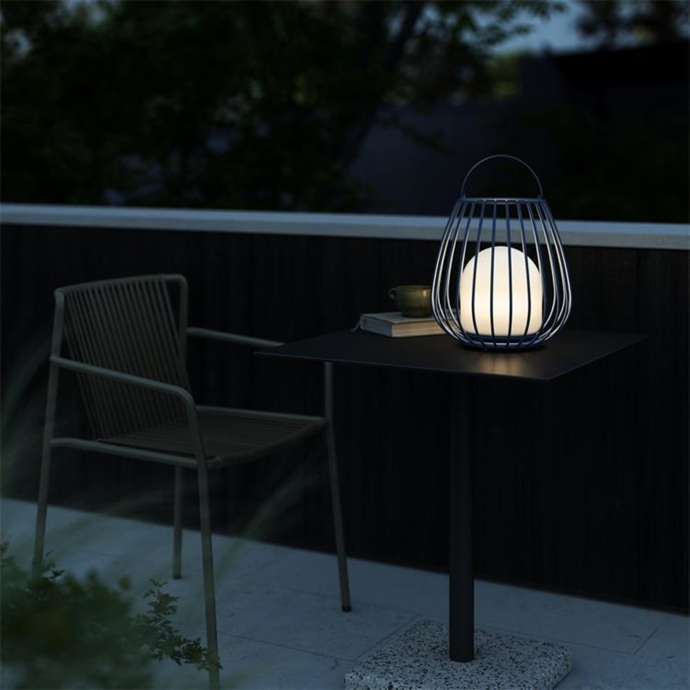 Lámpara portátil led con batería recargable y rejillas de metal azul - Maisons du Monde