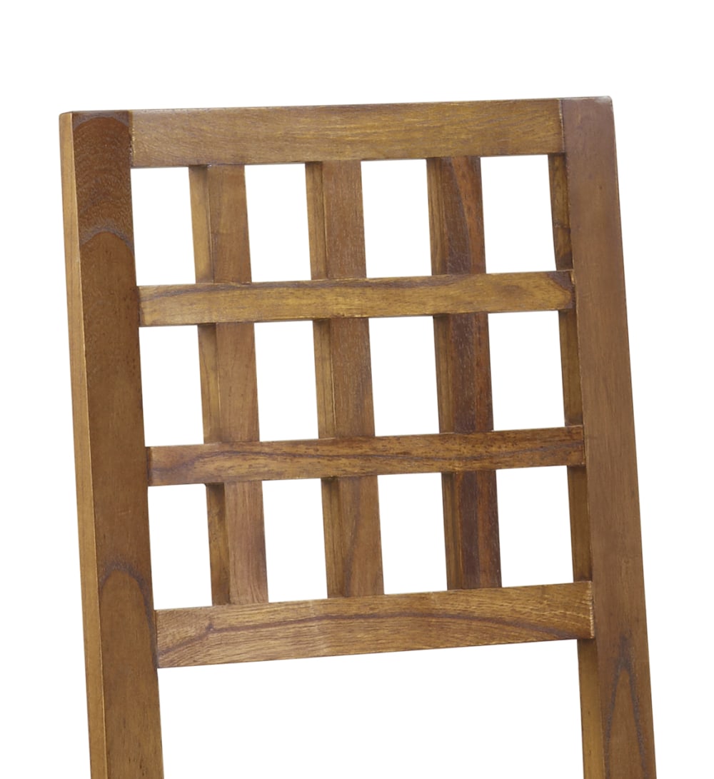 Chaise en bois marron