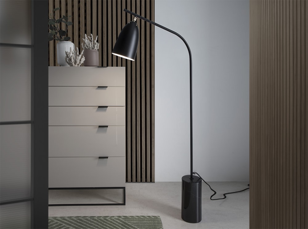 Lampadaire en marbre noir et acier noir