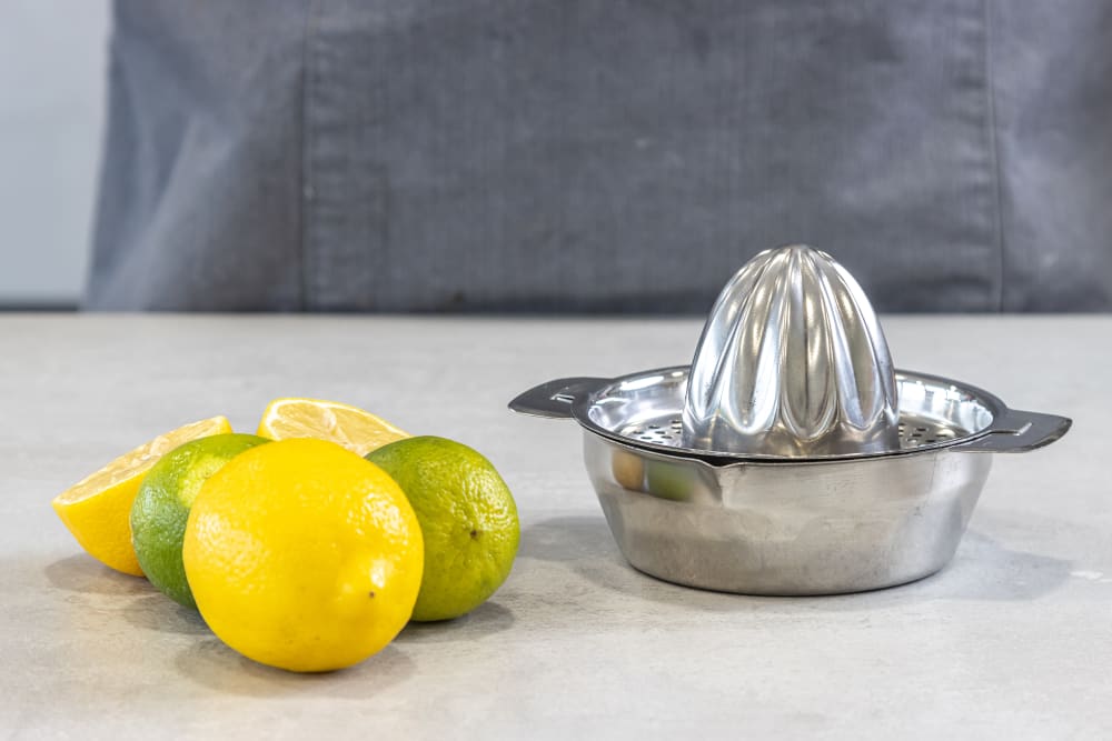 Exprimidor de cítricos de acero inoxidable plateado - Maisons du Monde