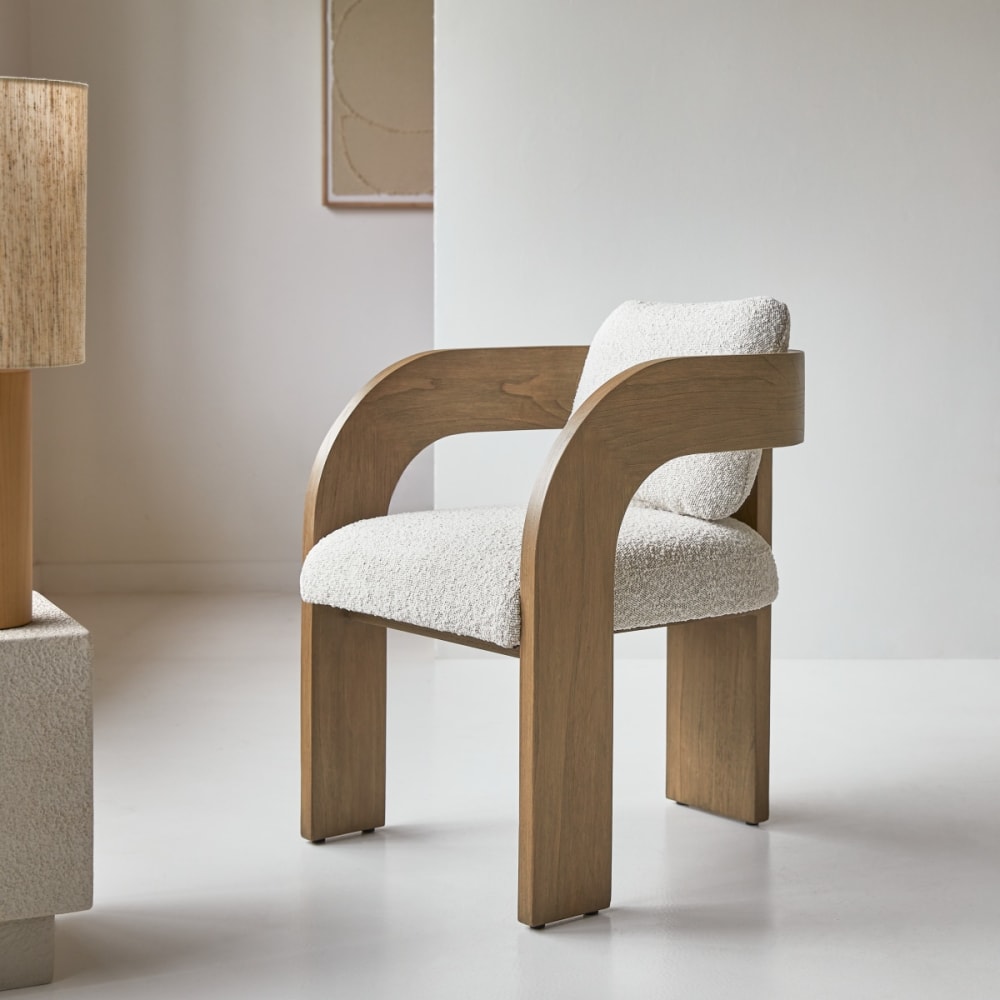 Tikamoon Stuhl aus massivem Mindiholz und ecrufarbenem Stoff style exotic Beige