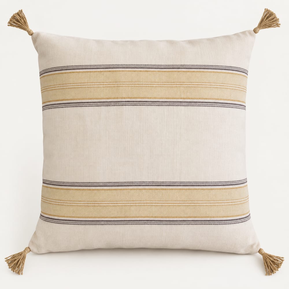 Cojín efecto lino rayas mostaza y borlas yute 45x45 cm - Maisons du Monde