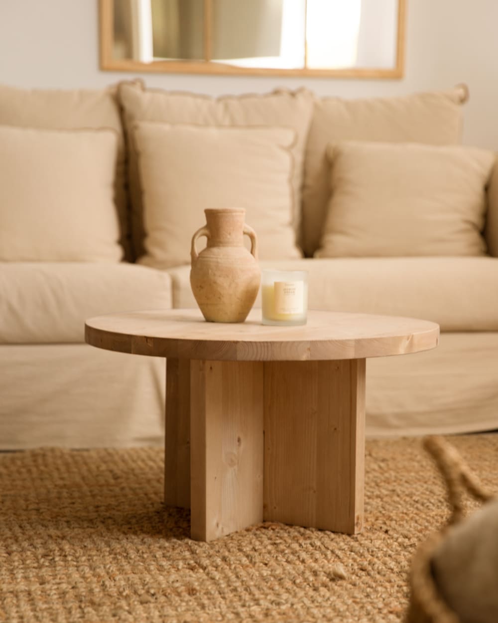 Table basse ronde en bois de sapin marron Ø88x32,2cm