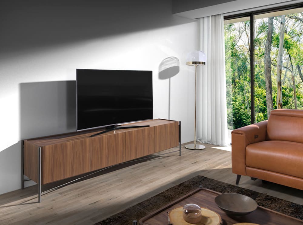 TV-Ständer aus Walnussholz und Stahl - Maisons Du Monde