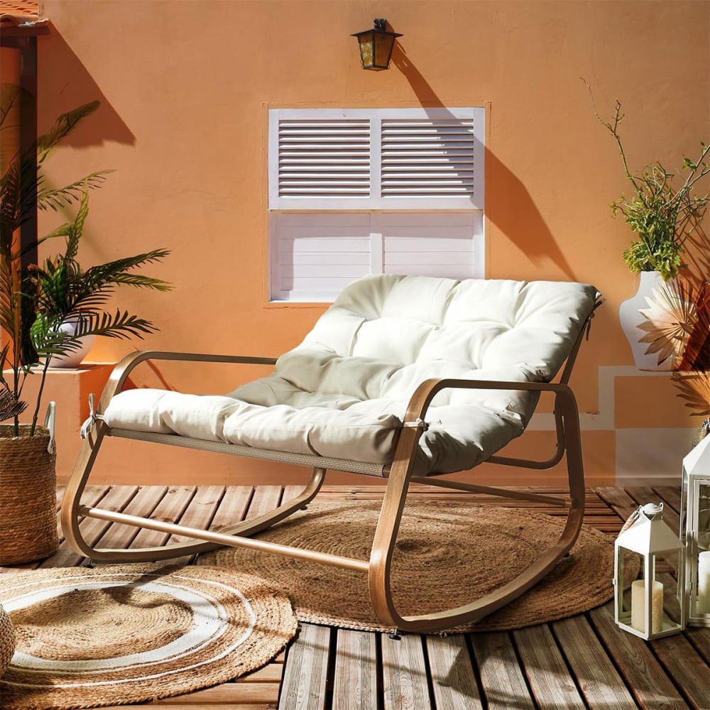 Fauteuil  à bascule effet bois avec coussin capitonné