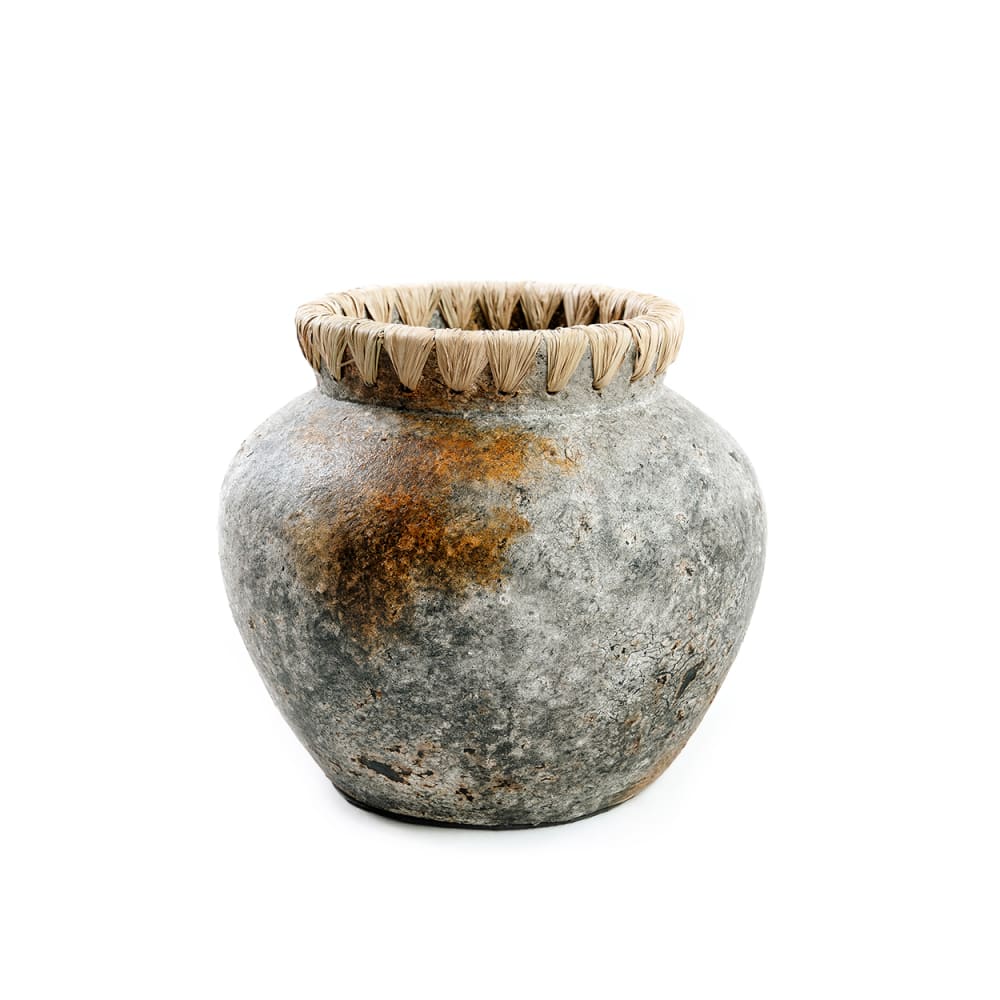 Vase terre cuite et raphia antique et gris 22x22x19cm