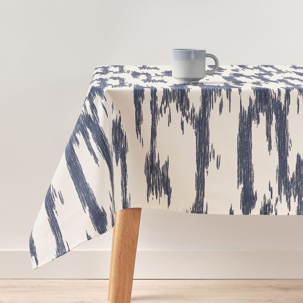 Nappe en coton avec un effet marbré bleu et écru 100x80 cm