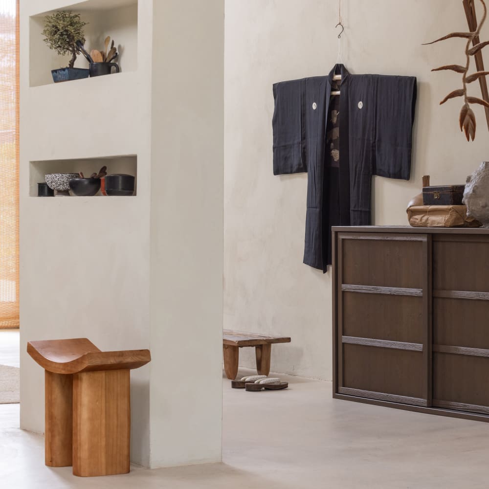 Tabouret en bois massif - Maisons du Monde