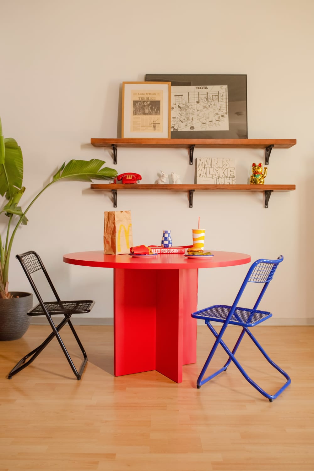 Mesa de comedor redonda tablero laminado de 3cm rojo llama 120cm - Maisons du Monde