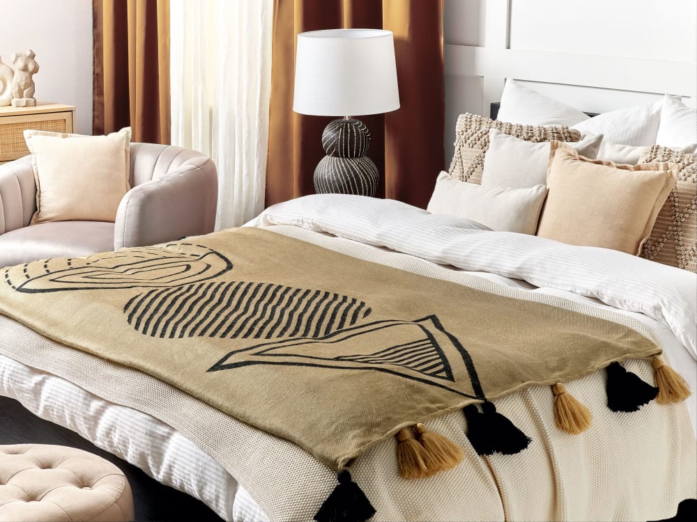 Beliani Kuscheldecke aus Acryl 170 x 130cm, beige style classic chic - Acryl
