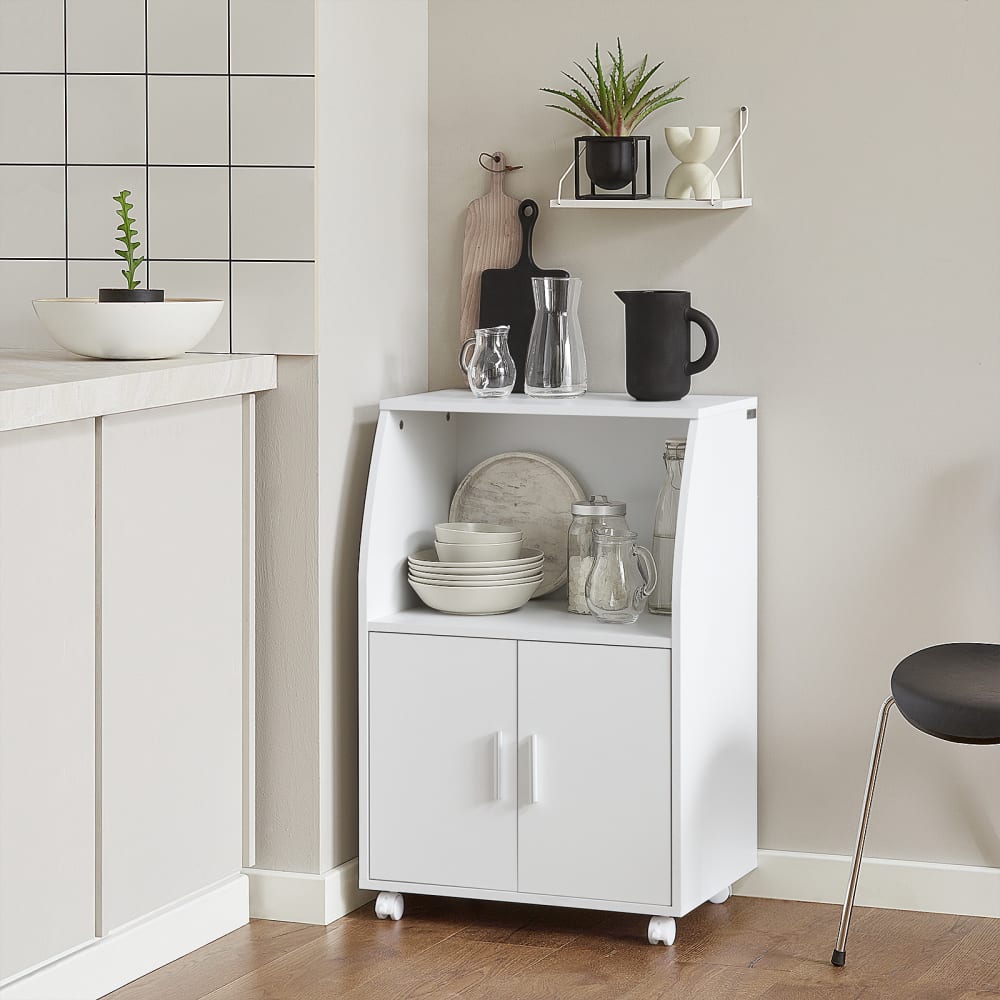 Desserte micro-onde à roulettes 2 portes effet bois blanc - Maisons du Monde