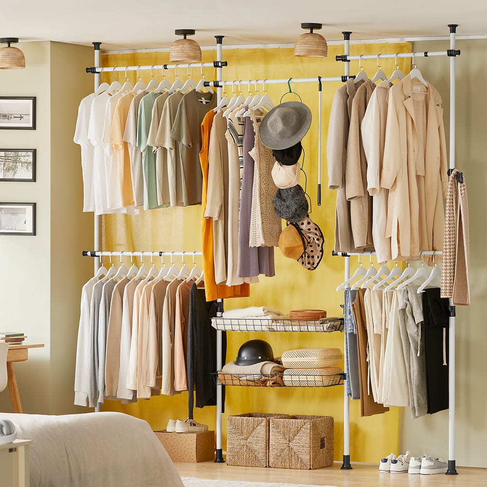 Télescopique garde-robe 5 barres 2 paniers en métal blanc - Maisons du Monde