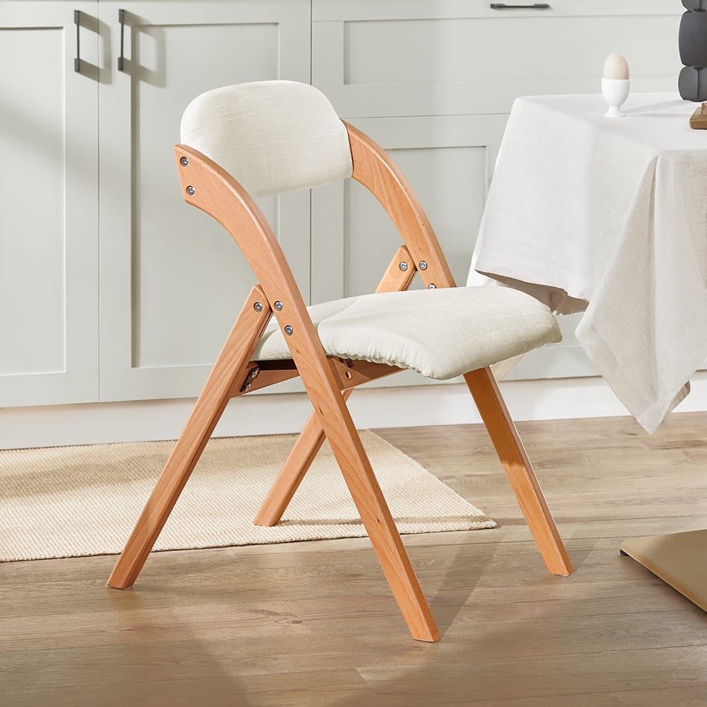 Chaise blanche pliante en bois avec dossier