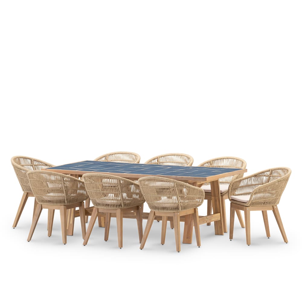 Ensemble de table en bois et céramique bleue et 8 chaises en corde