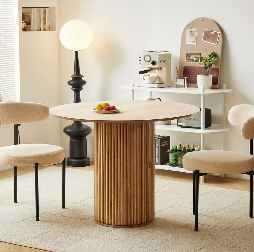 Mesa de comedor redonda en madera de pino