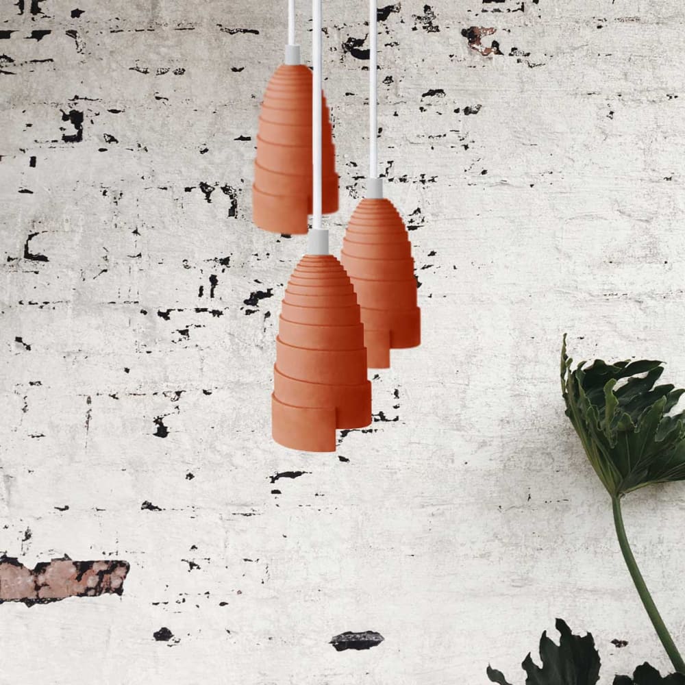 Suspension triple en béton terracotta et accessoires blancs — vue 3