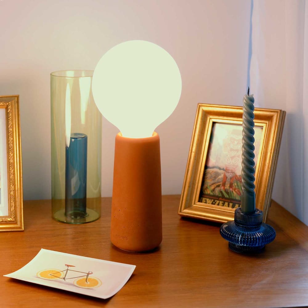 Lampe à poser béton terracotta ampoule style Edison