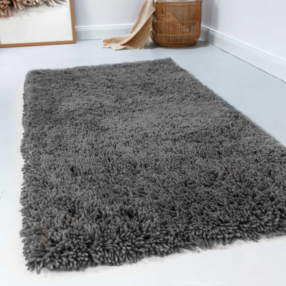 Kuscheliger Hochflor-Wollteppich, Dunkelgrau, 70x140 - Maisons Du