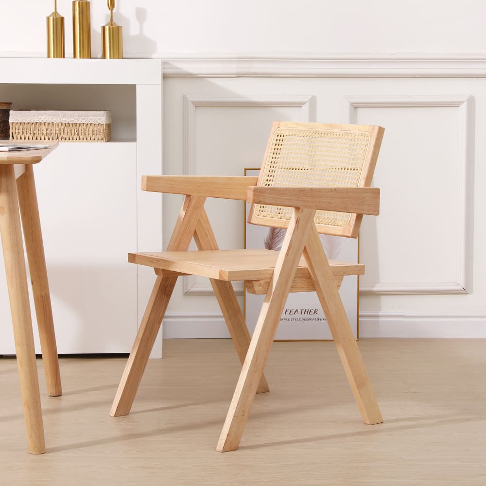 Fauteuil de table en bois massif et cannage naturel