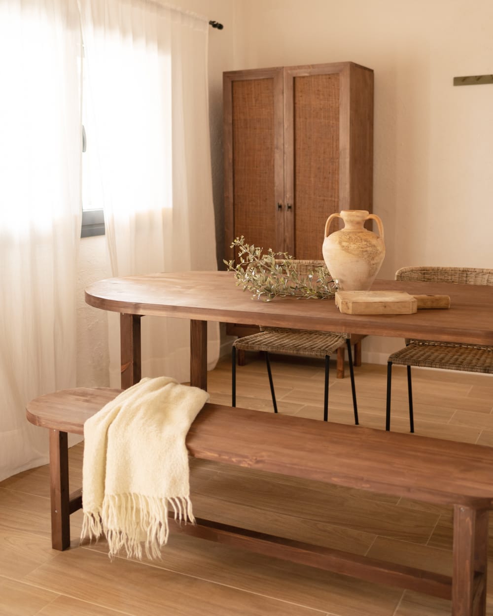 Table de salle à manger en bois de sapin marron 200x75cm