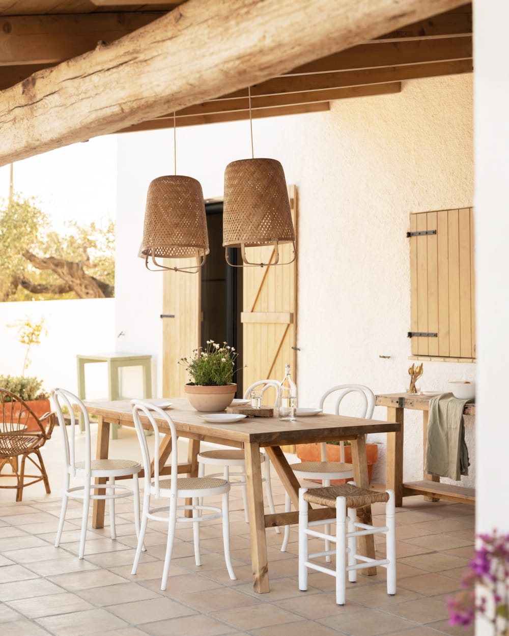 Mesa de comedor de madera maciza en tono envejecido de 160x75cm - Maisons du Monde