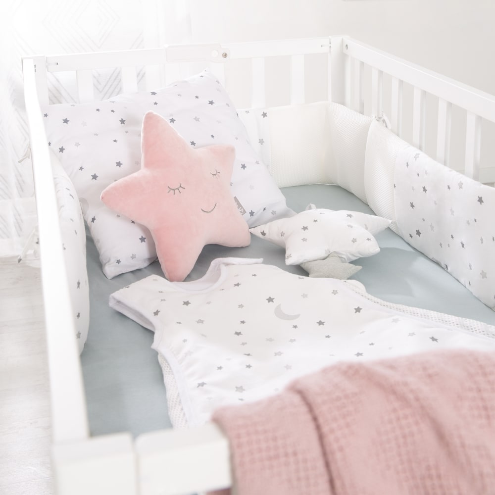 Tour de lit bébé étoilé 60x120 et 70x140 en coton respirant blanc (Roba) - Image 1