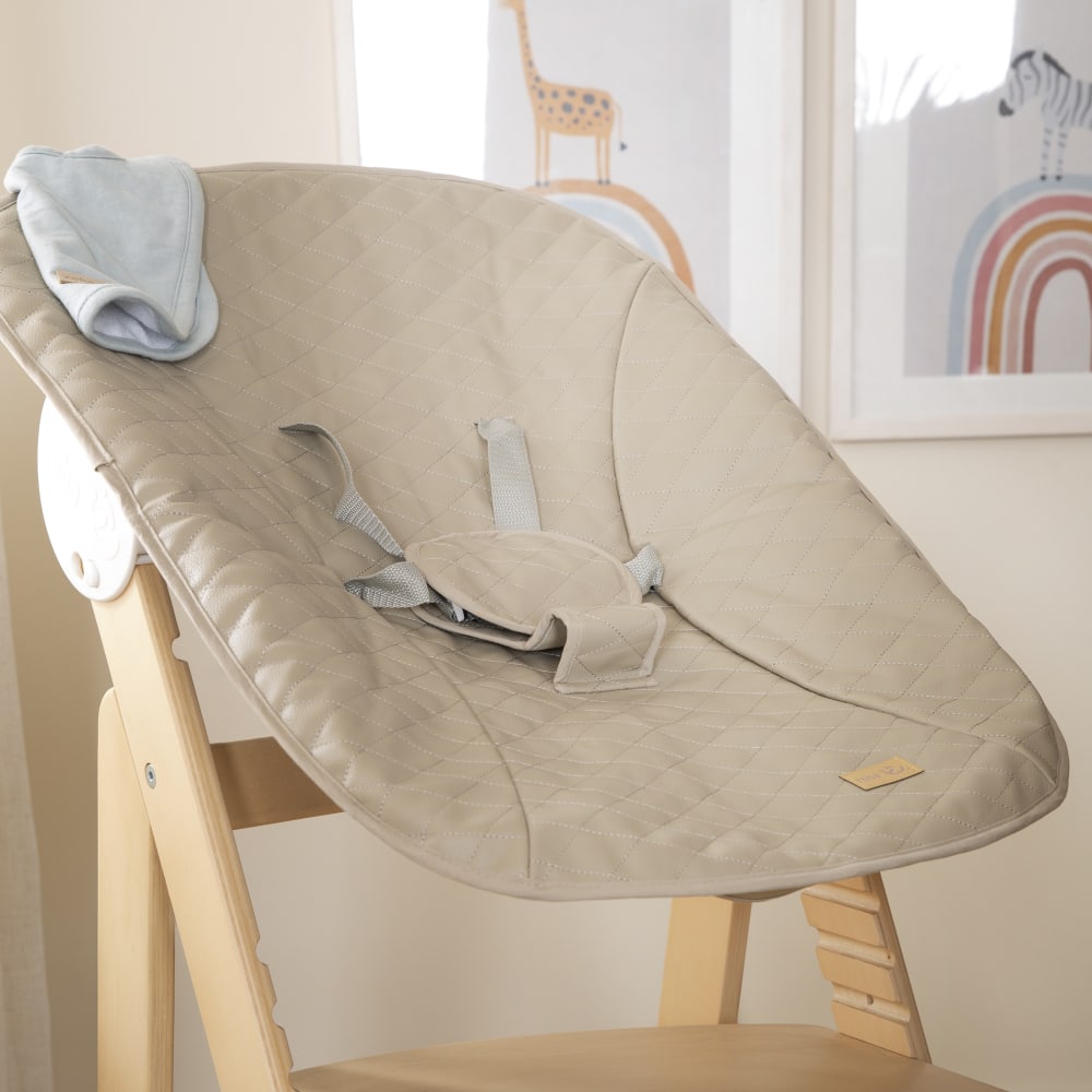 Chaise haute avec transat cuir grège inclinable en bois naturel (Roba) - Image 2