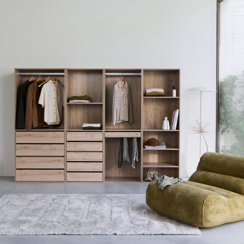 sweeek Begehbarer Kleiderschrank mit 4 Elementen naturfarben Beige Spanplatte