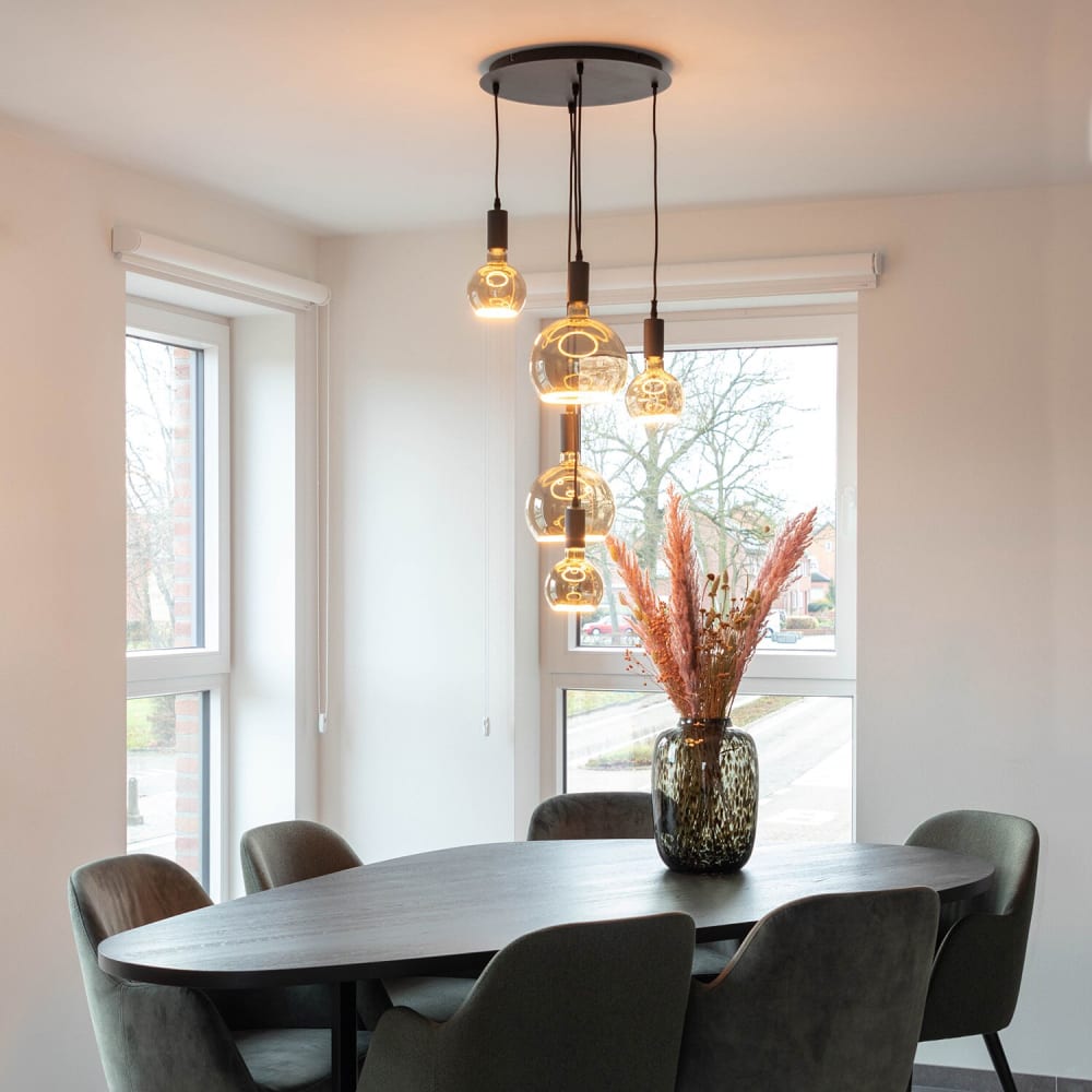 Lampe suspendue avec des ampoules flottantes — vue 3