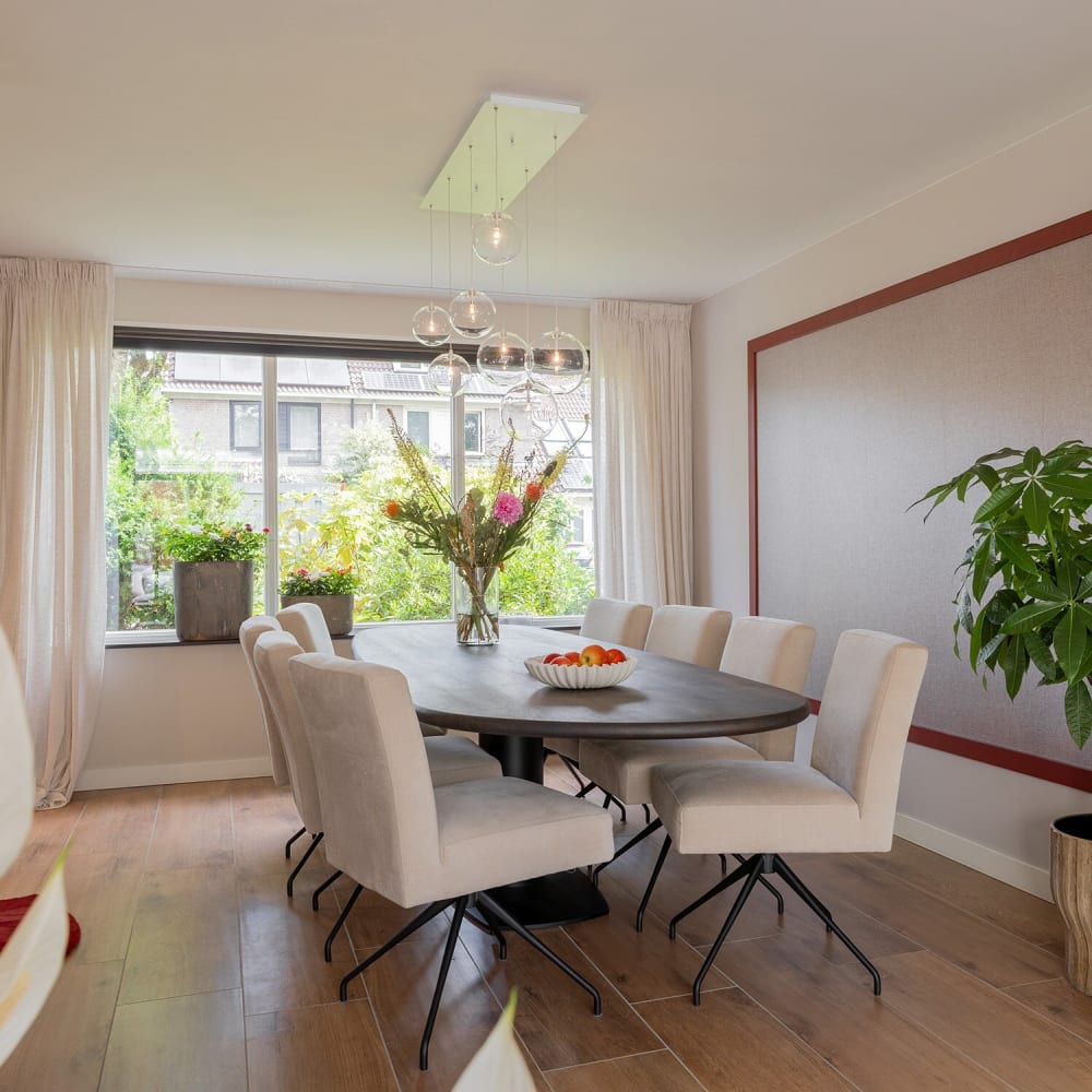 Lampe suspendue, blanc, métal et verre, hauteur 120 cm — vue 3