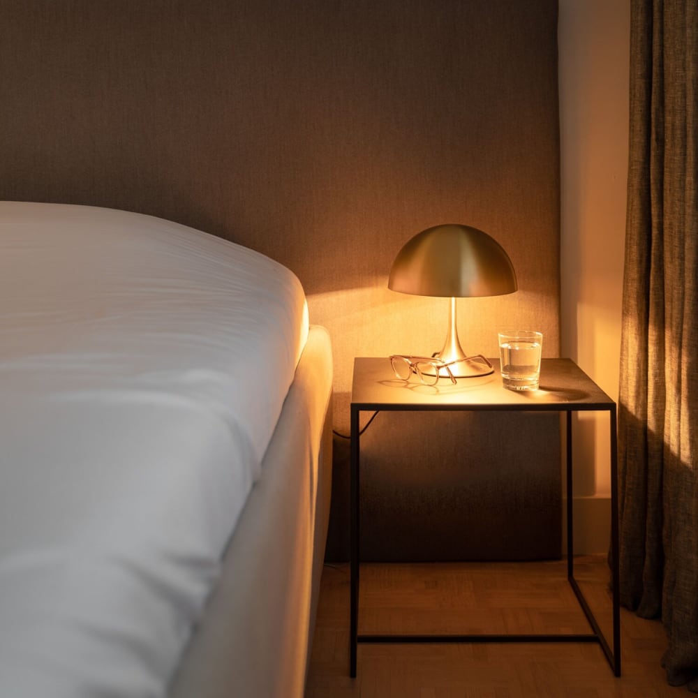 Lampe de table industriellement à la hauteur d'or 28 cm en métal — vue 4