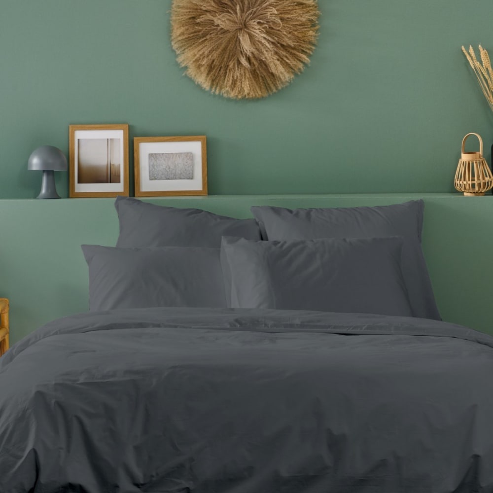 Taie d'oreiller unie en percale de coton anthracite 65x65cm — vue 4