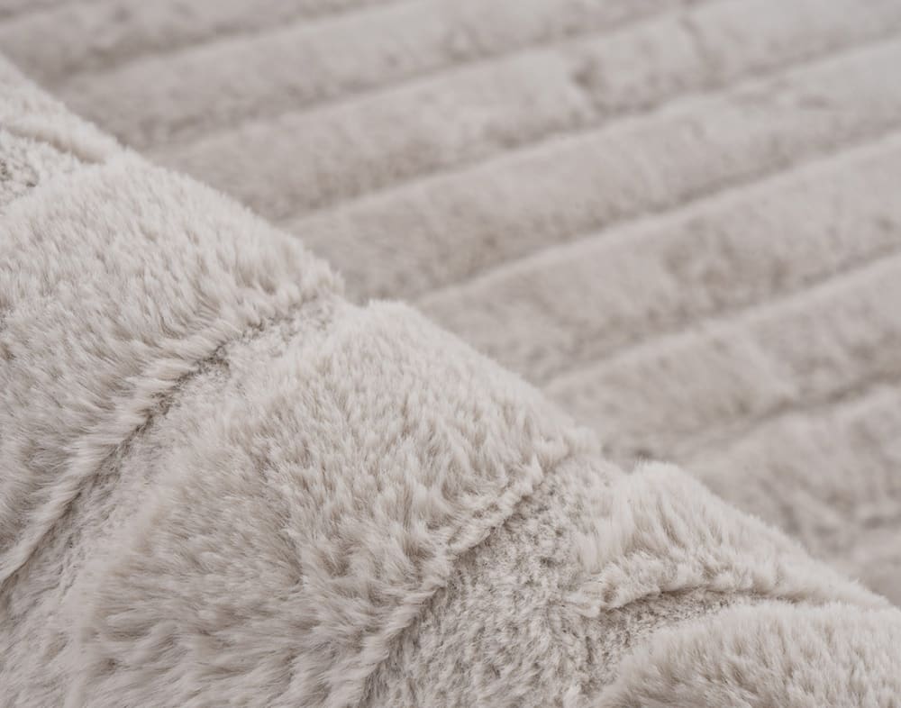 Tapis en 100% polyester taupe 80x150 cm — vue 4